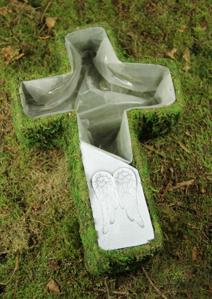 Pflanzschale Kreuz aus Moos | Grabschmuck